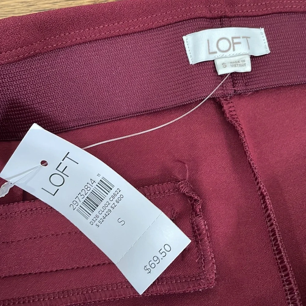 Ann Taylor LOFT Wine Color Elastic Waist Pull On Wide Leg Pants - Picture 4 of 5